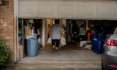Owner-occupied hoarder house sale Tuscaloosa AL Sell hoarder house while living in the home Tuscaloosa Alabama